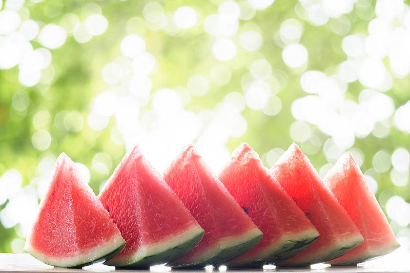 吃瓜致病又上热搜，“吃瓜群众”该如何避免细菌感染？