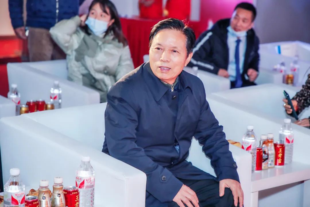 78岁华科教授逐梦40载，国产数据库达梦冲刺IPO