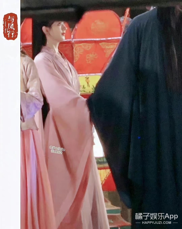 橘子晚报/偶遇朴叙俊和美女逛街；马斯克父亲与继女生二胎；