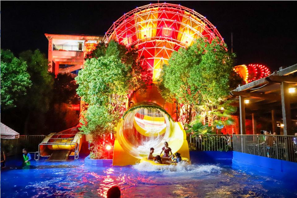 芜湖方特夜场表演时间表,芜湖方特夜场十月三十号烟花表演