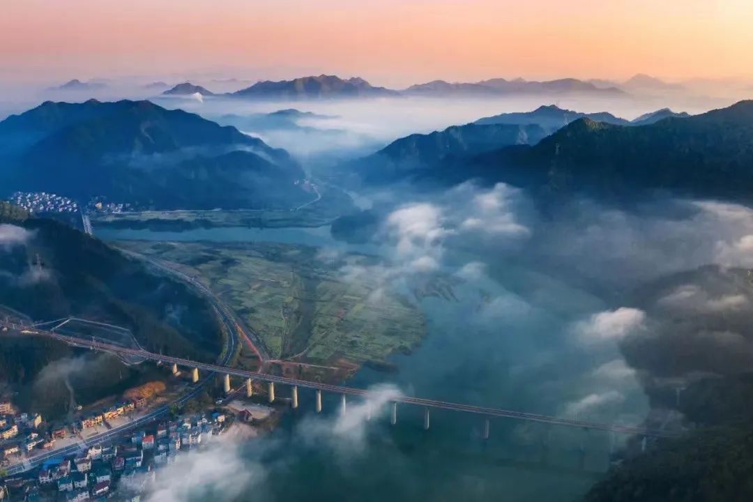 吃辣全省第一！避暑可以打满分！这个冷门小县城太上头了