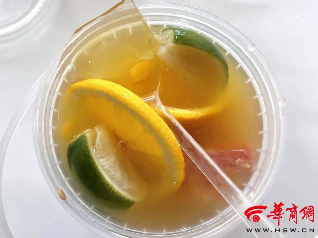 夏日解渴水果茶,今年夏季流行的水果茶