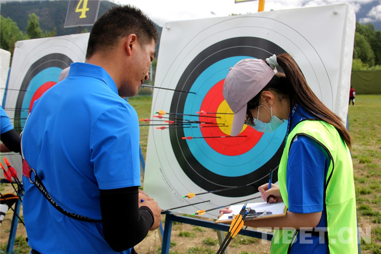 *藏西**自治区第十三届运动会射箭比赛拉开战幕，嘎玛江村获得男子个人70米双轮赛冠军