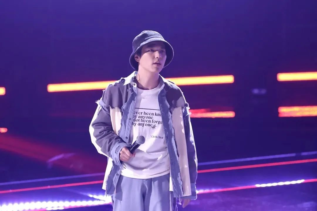 梁静茹中国好声音进度,中国好声音梁静茹是哪一期