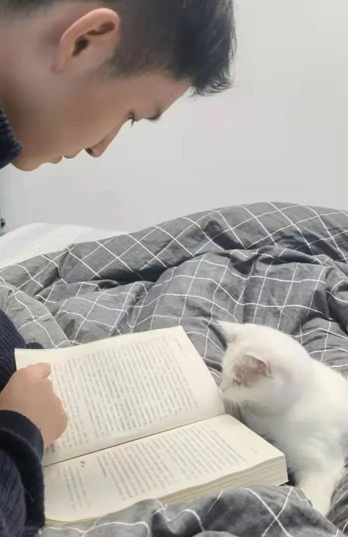 马龙与国内运动员交手,和马龙比赛的是谁