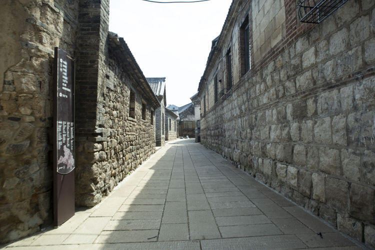 颜神古镇多少年了 (颜神古镇陶琉古镇)