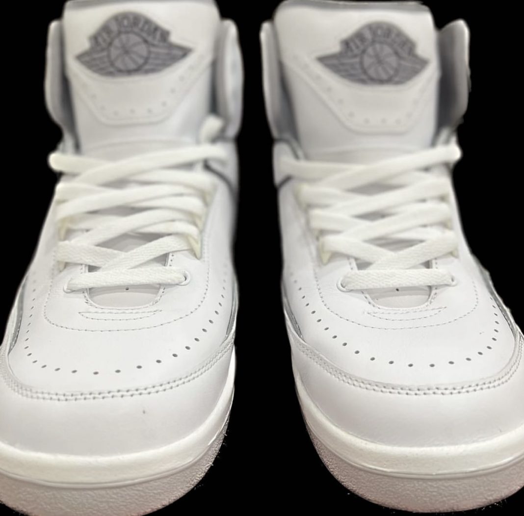 ajgs黑白灰实战鞋和白水泥区别,水泥灰aj13