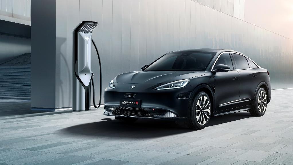 华为做的汽车叫什么品牌,华为和比亚迪合作的汽车叫什么