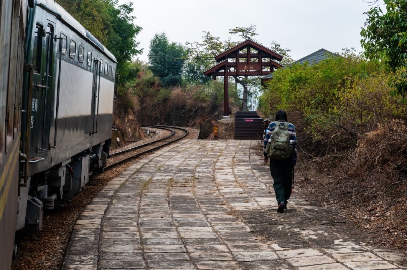 开远滇越铁路,滇越铁路和开远的历史简介