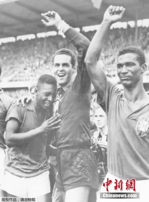 世间已无付国豪,球王贝利化疗无效