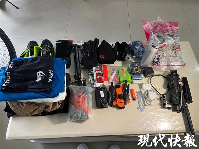 走过最长的路是春运的回家之路,春运的旅途更是温情的归程