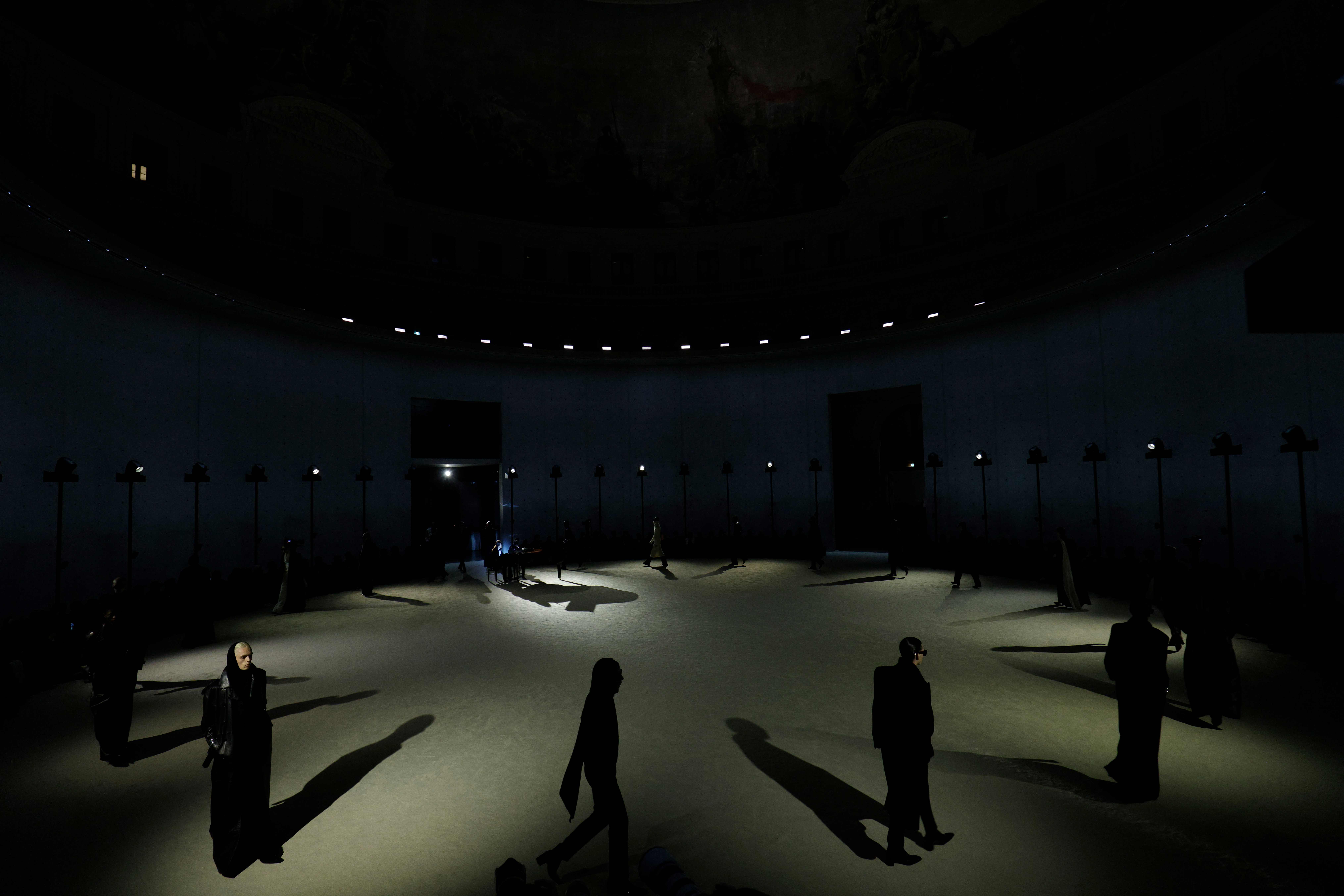 圣罗兰巴黎时装周男装,巴黎时装周圣罗兰男装