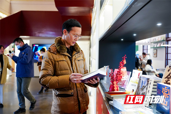 橘子洲头书香浓“网红长沙+文化长沙”魅力绽放