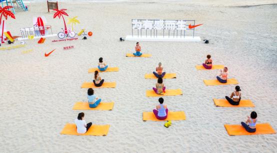 致力女性运动发展，耐克发布NikeZenvy放空系列与NikeGo怒放系列紧身裤