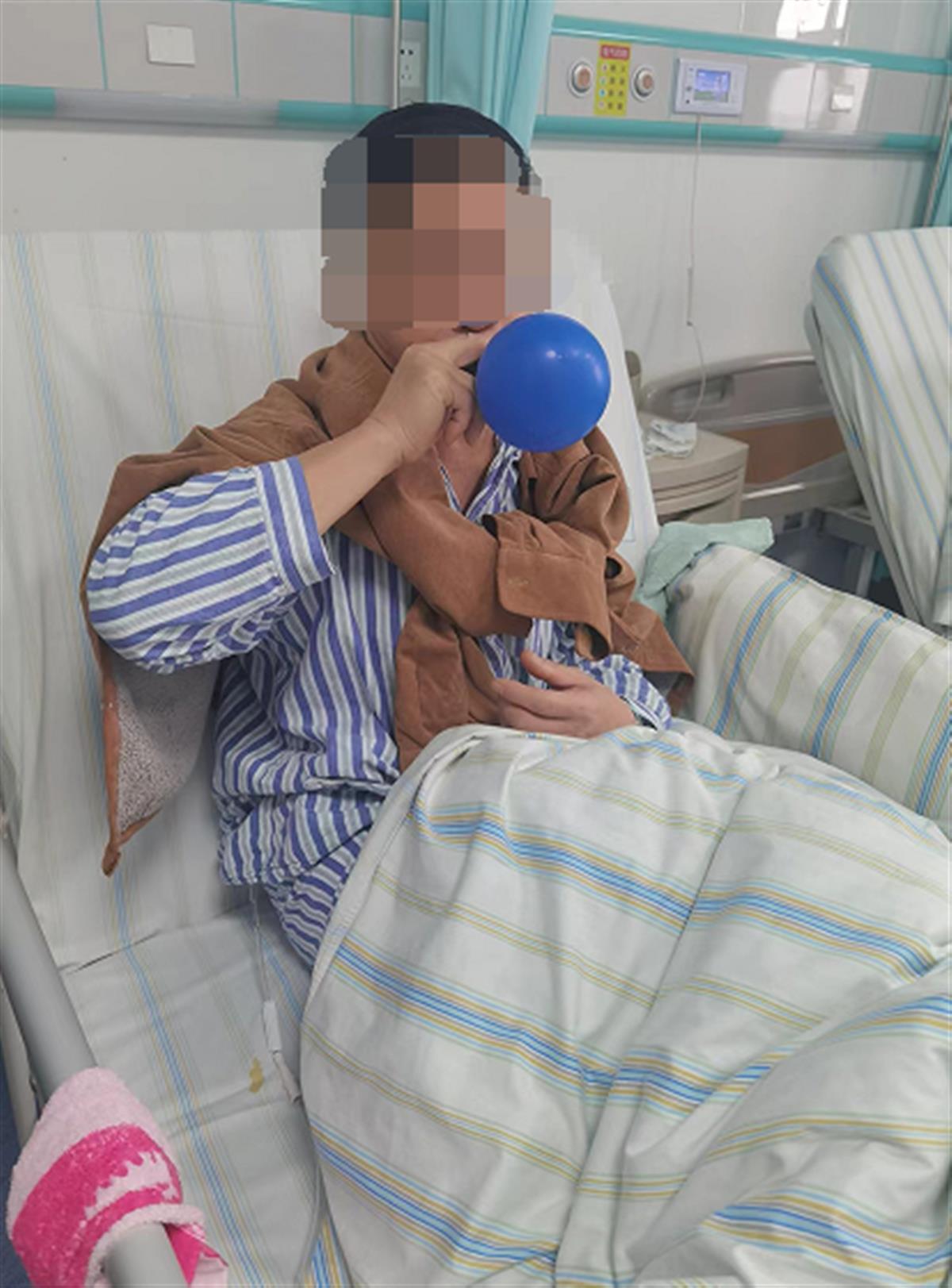 高龄老人患胸腺瘤发展慢,老年人胸口疼痛特效药