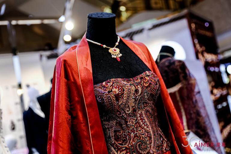 爱慕内衣展2002年,爱慕内衣发布会现场