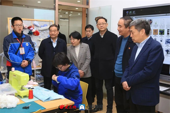 教育部到潍坊考察,教育部基础教育司接受采访