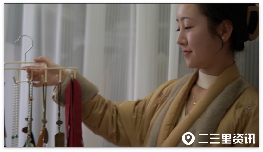 【凡人故事】南郑00后女孩当“喜娘”，拍短视频推广传统文化