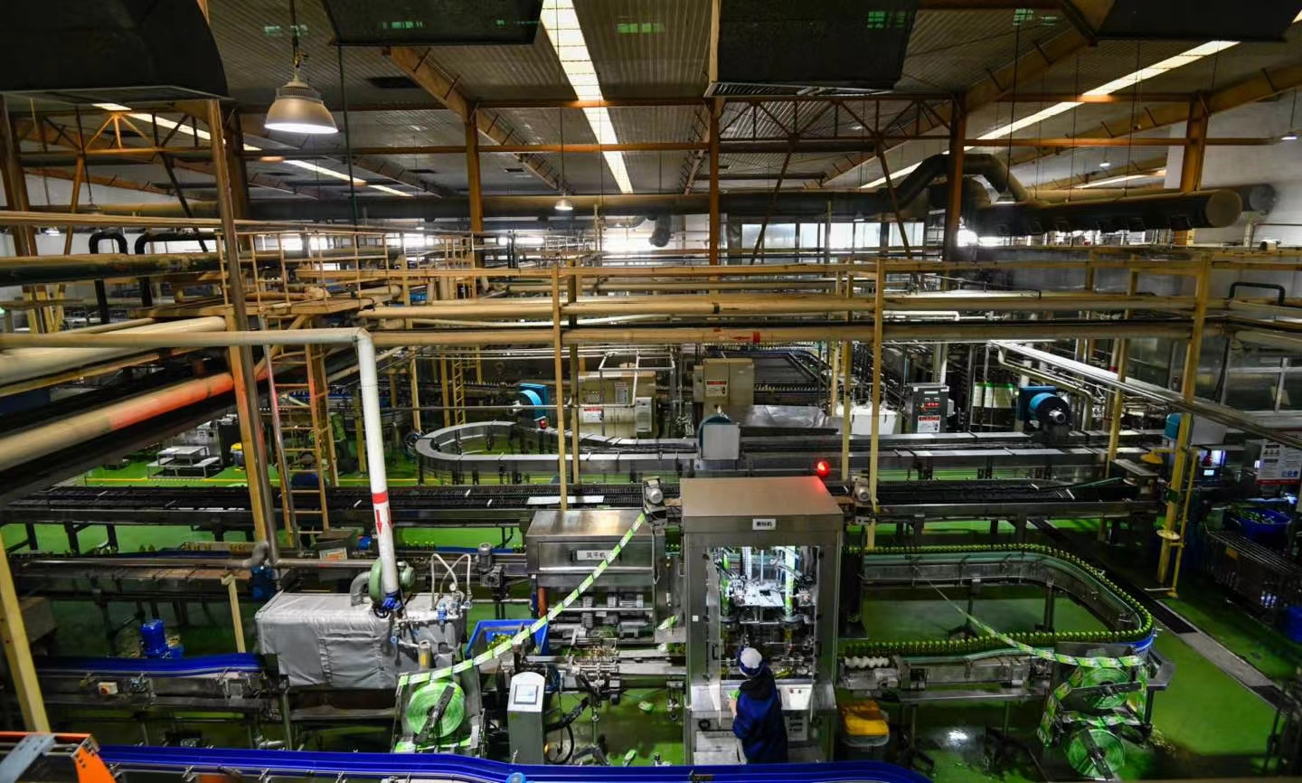 郑州康师傅老坛酸菜方便面,郑州康师傅是生产饮料还是方便面