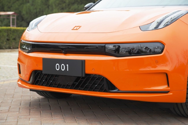 兼顾豪华与操控试驾2023款极氪001YOU版