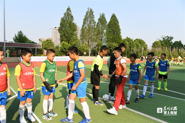 师专附小校园足球联赛比赛,七彩云南校园足球联赛