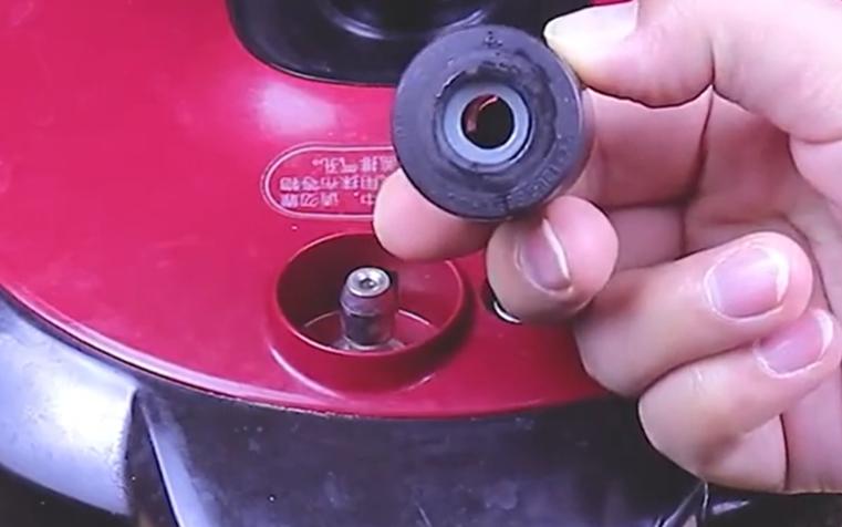 电饭锅只洗内胆，等于吃“细菌”，教你正确清洗，煮饭更省时省电