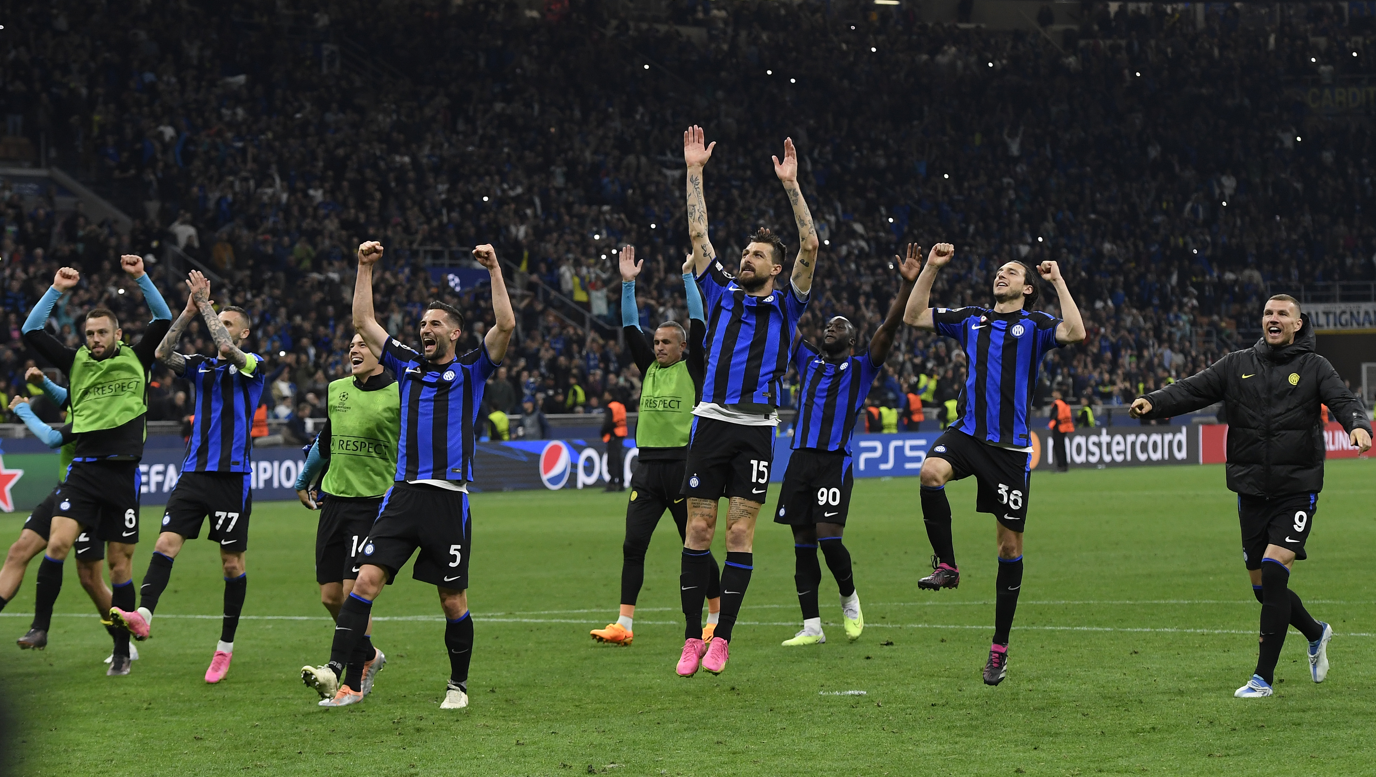 足球国际米兰队,国际米兰足球竞赛