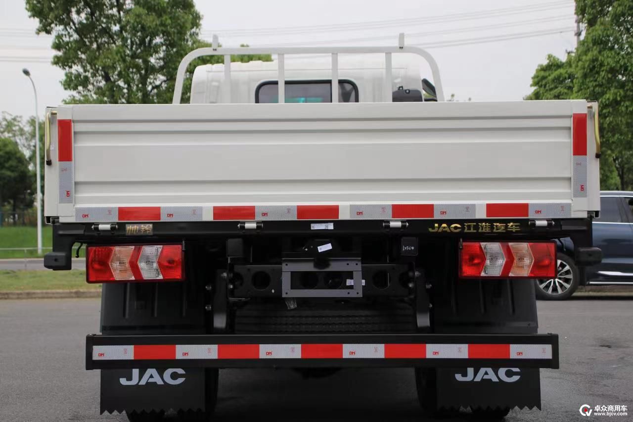 江淮帅铃s3和顺达小卡对比,江淮s3帅铃3.4米排半高栏