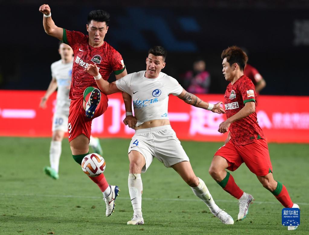 中超河南队胜上海海港,中超河南队赢了谁