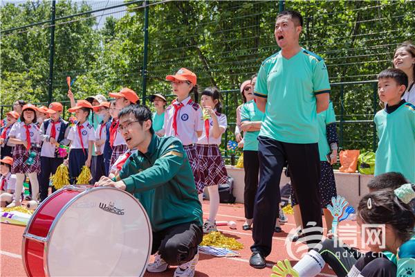 绿茵逐梦想，拼搏向未来青岛镇江路小学足球节掀高潮