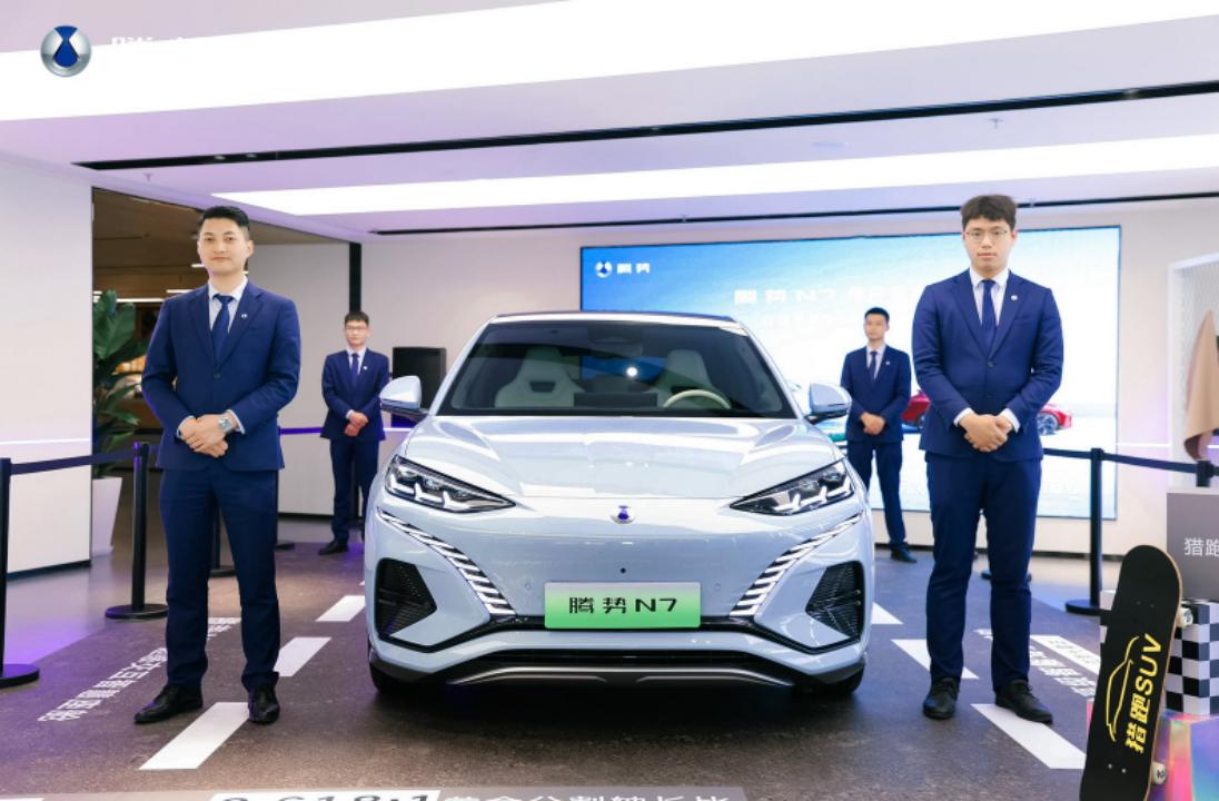 腾势n7云辇系统是标配么,腾势n7两驱有云辇么