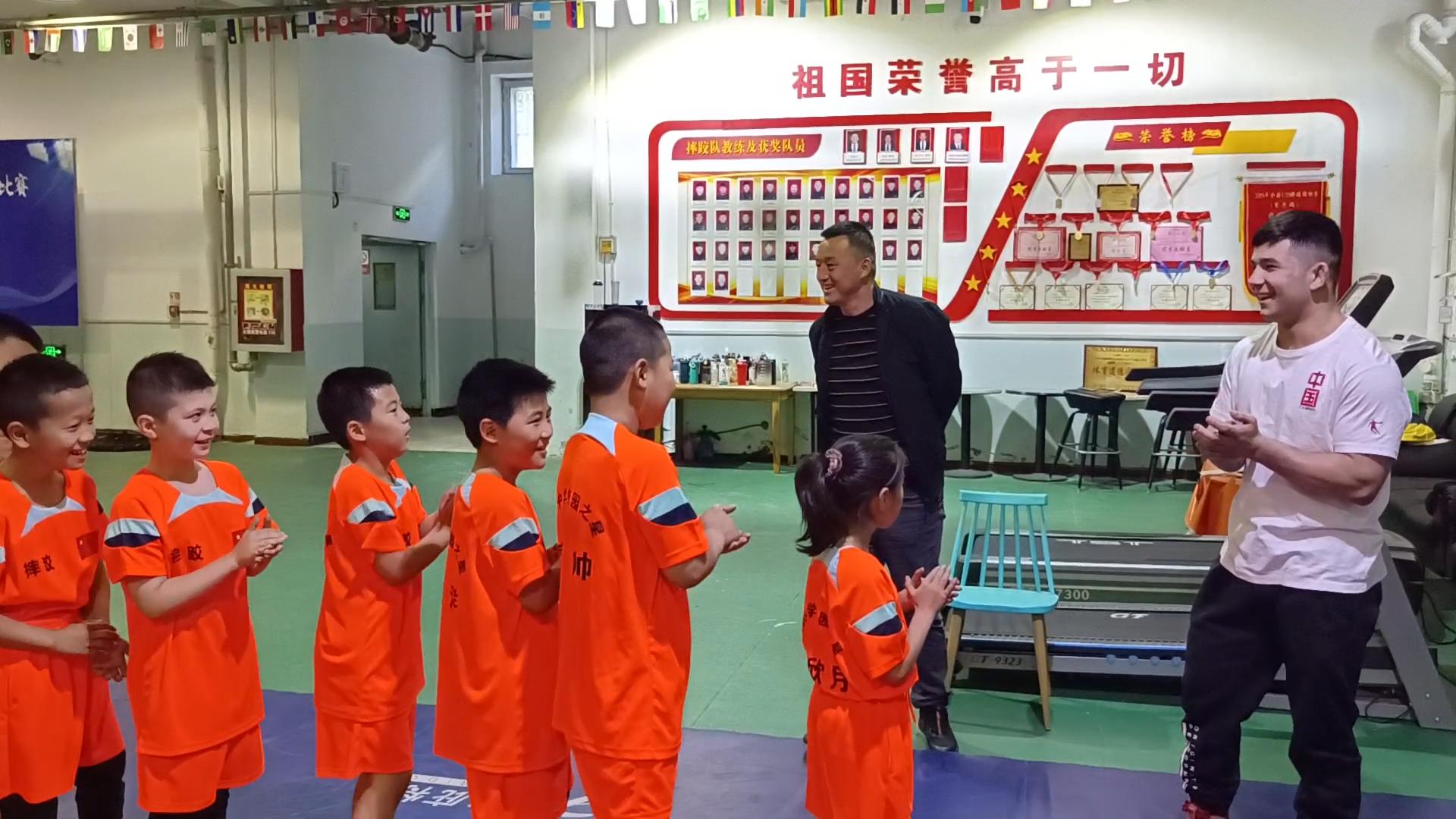 青少年国际式摔跤锦标赛全国第一,全国大学生中国式摔跤锦标赛乙组