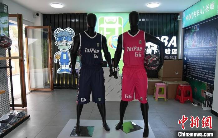 “村”字头体育让人看到乡村魅力归家游子幸福感十足