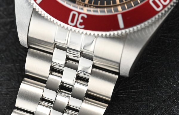 帝舵小红盾二手价格,帝舵小红盾适合什么人