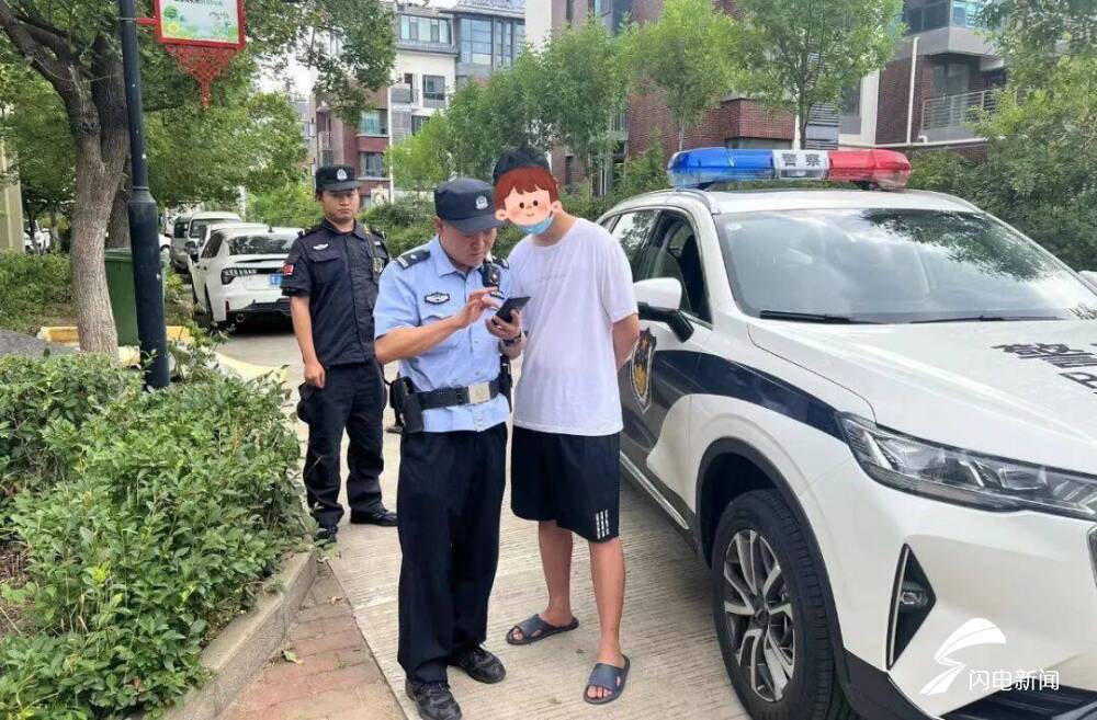 瀛︾敓琚埛鍗曡瘓楠楄缁欏閲屼汉璇村悧,鏍″洯鍒峰崟璇堥獥