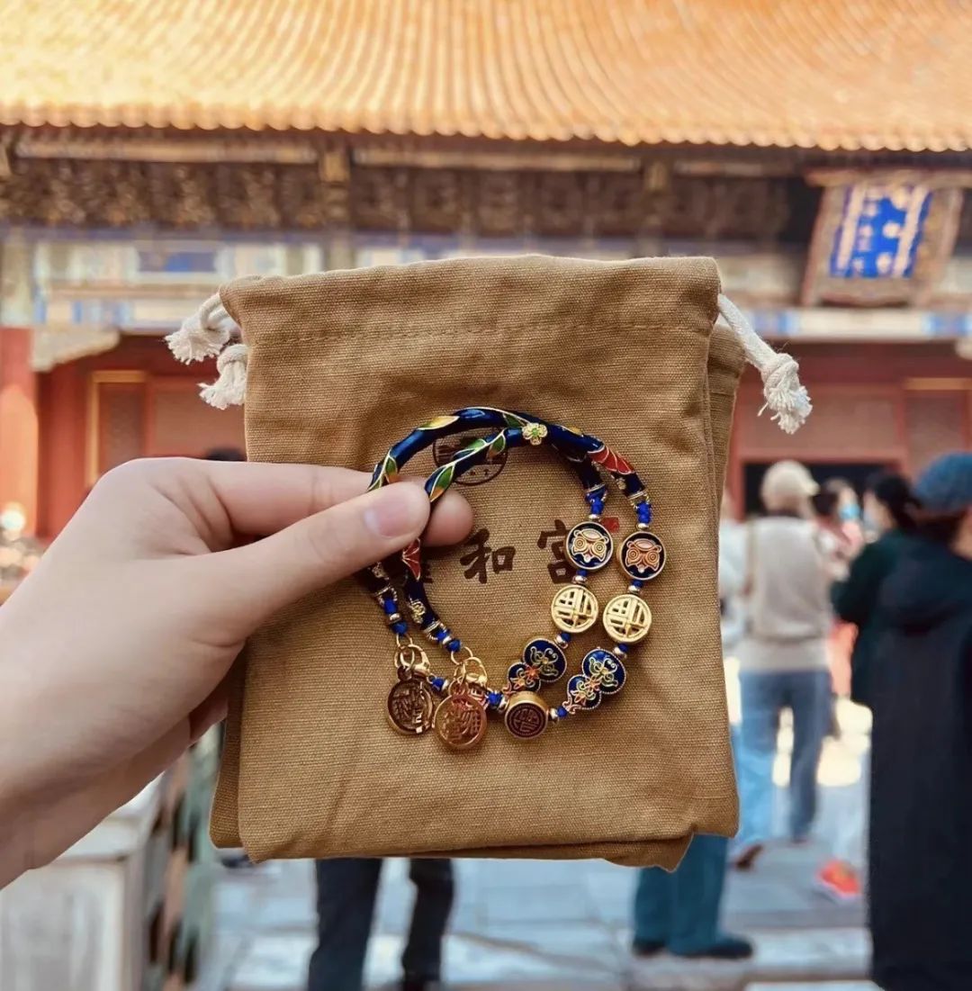 为什么年轻人也去雍和宫,为什么去雍和宫的年轻人好多