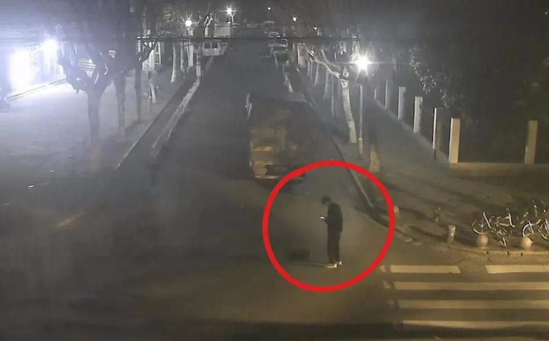 梦游被叫醒会失忆,男性喝酒后失忆