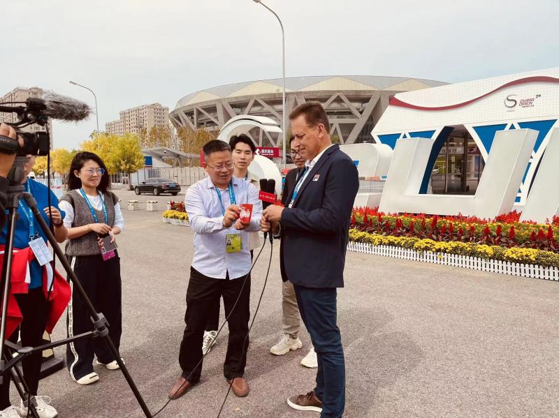 中网重启更加自信欢迎来球迷打卡“新势力”