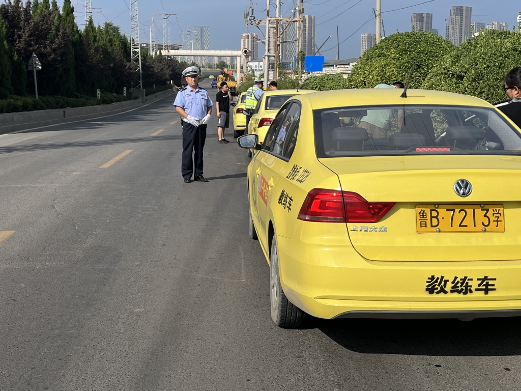 教练车不按规定路线教学会被拘留,教练车不按规定路线教学